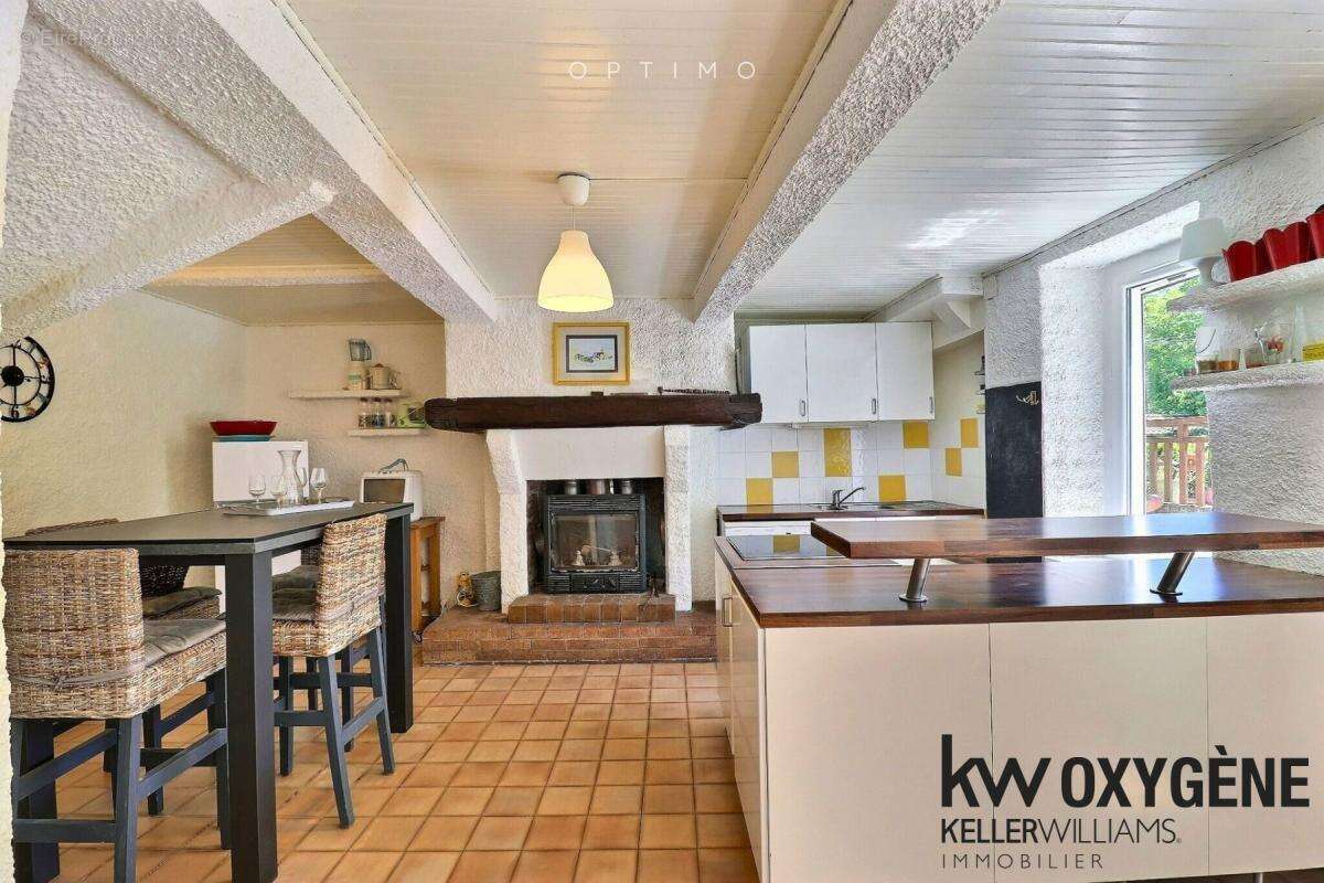 Maison à FERRIERES-POUSSAROU