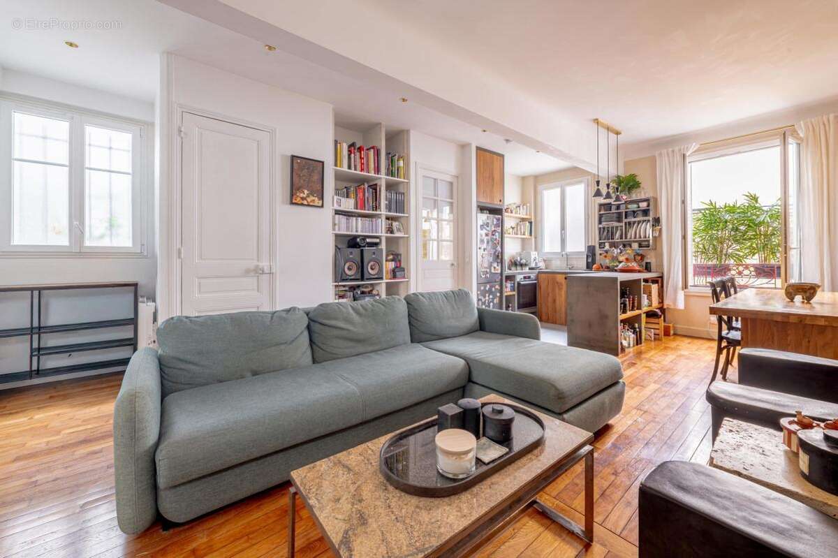 Appartement à PARIS-11E