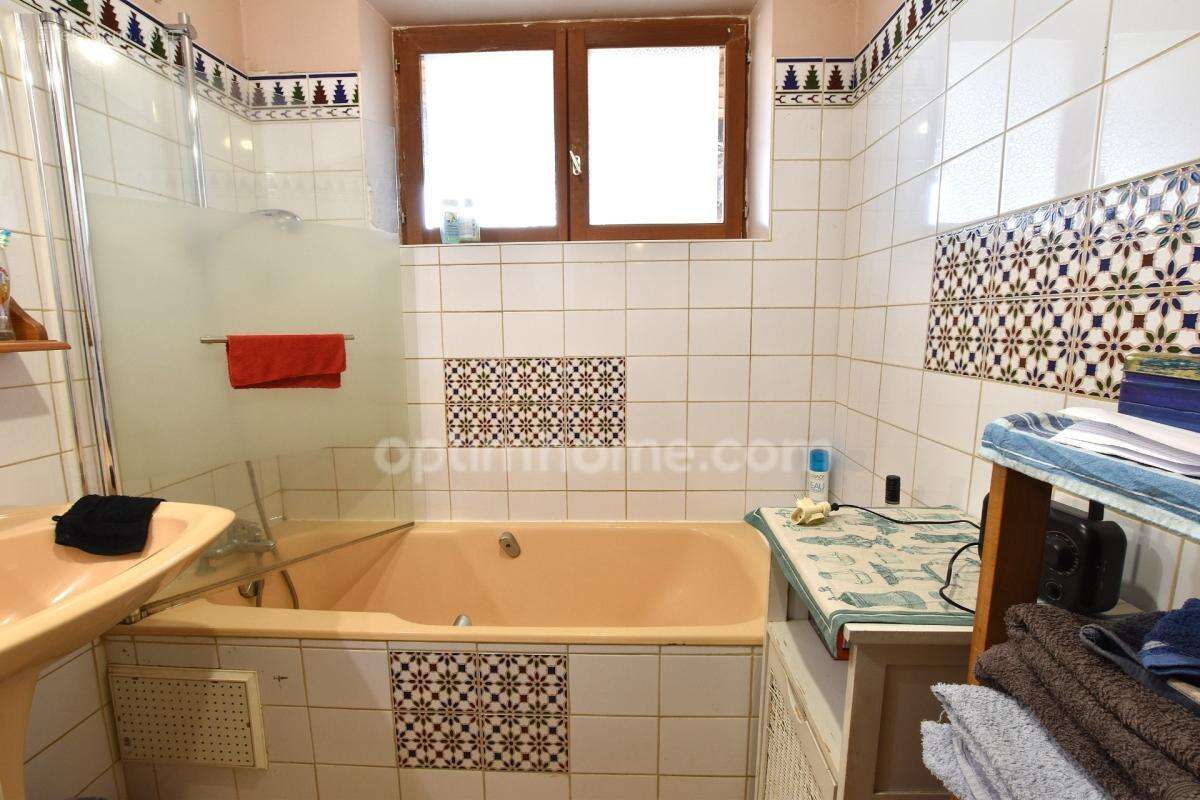 Maison à vendre 5 pièces DOMAIZE (63) - photo 18