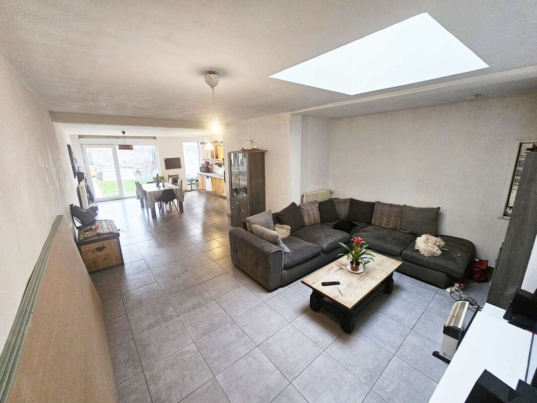 Appartement à FRESNES-SUR-ESCAUT