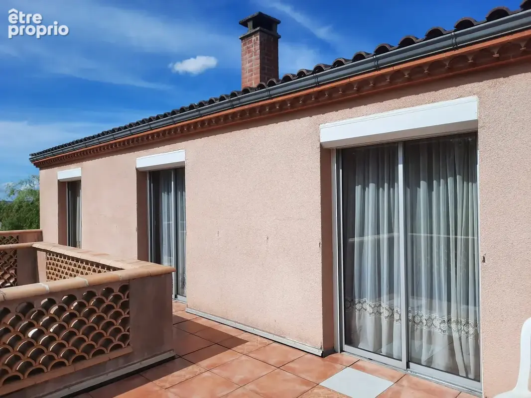 PUYGOUZON - Grande maison familiale avec piscine et jardin - photo 16
