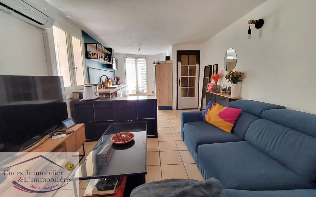 Maison à CUERS