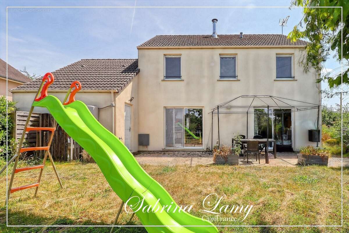 À vendre – Pavillon familial de 139 m² à Épernay – Construction 2009 - Garage et Jardin - photo 2