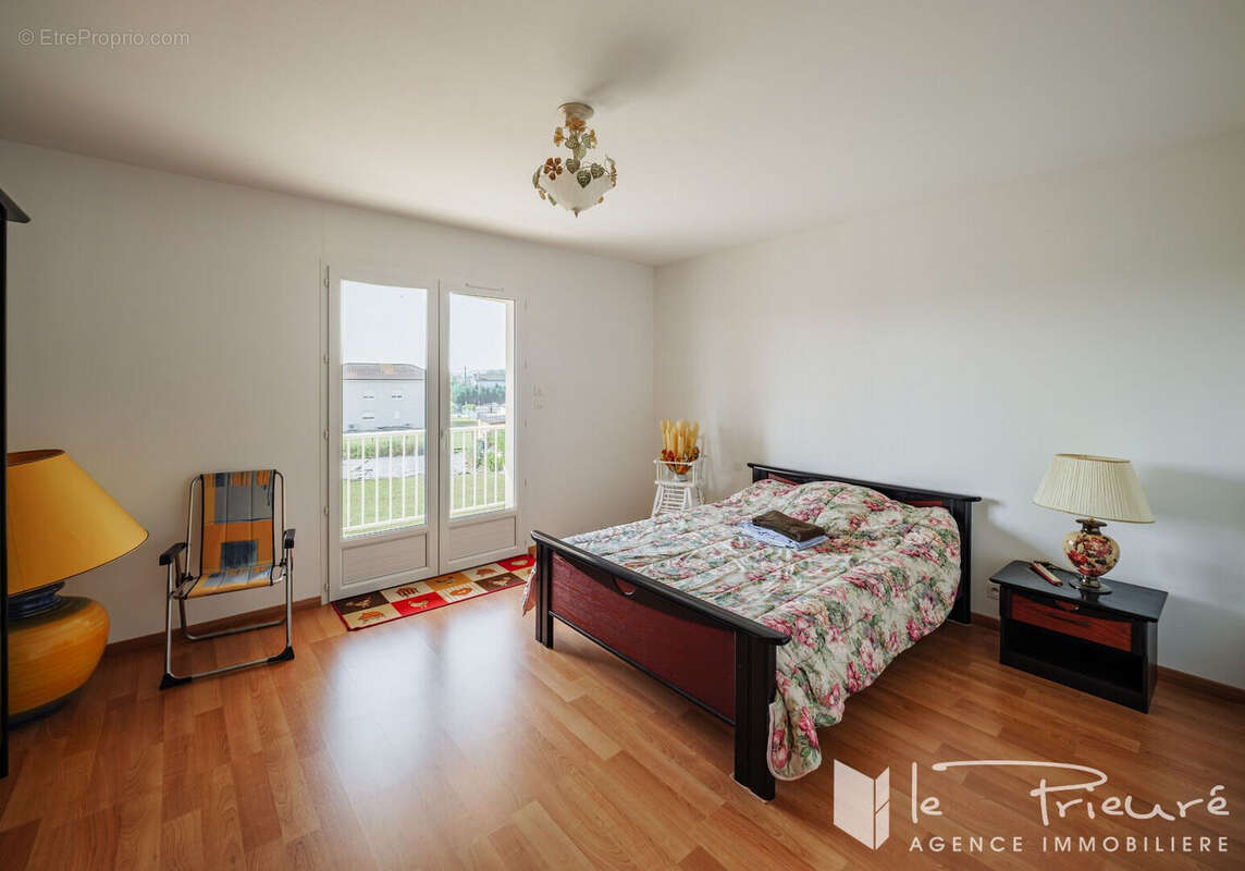 Maison à LESCURE-D&#039;ALBIGEOIS