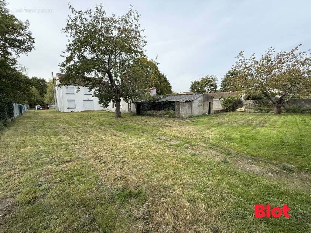 Maison à SAINT-SEBASTIEN-SUR-LOIRE
