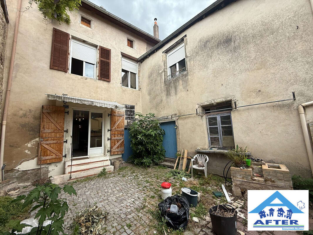 Maison à ROSIERES-AUX-SALINES