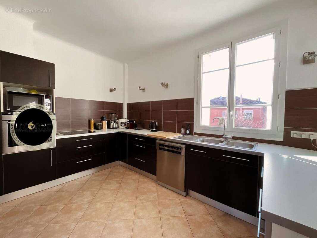 Appartement 92 m² à Aix-En-Provence  - photo 4
