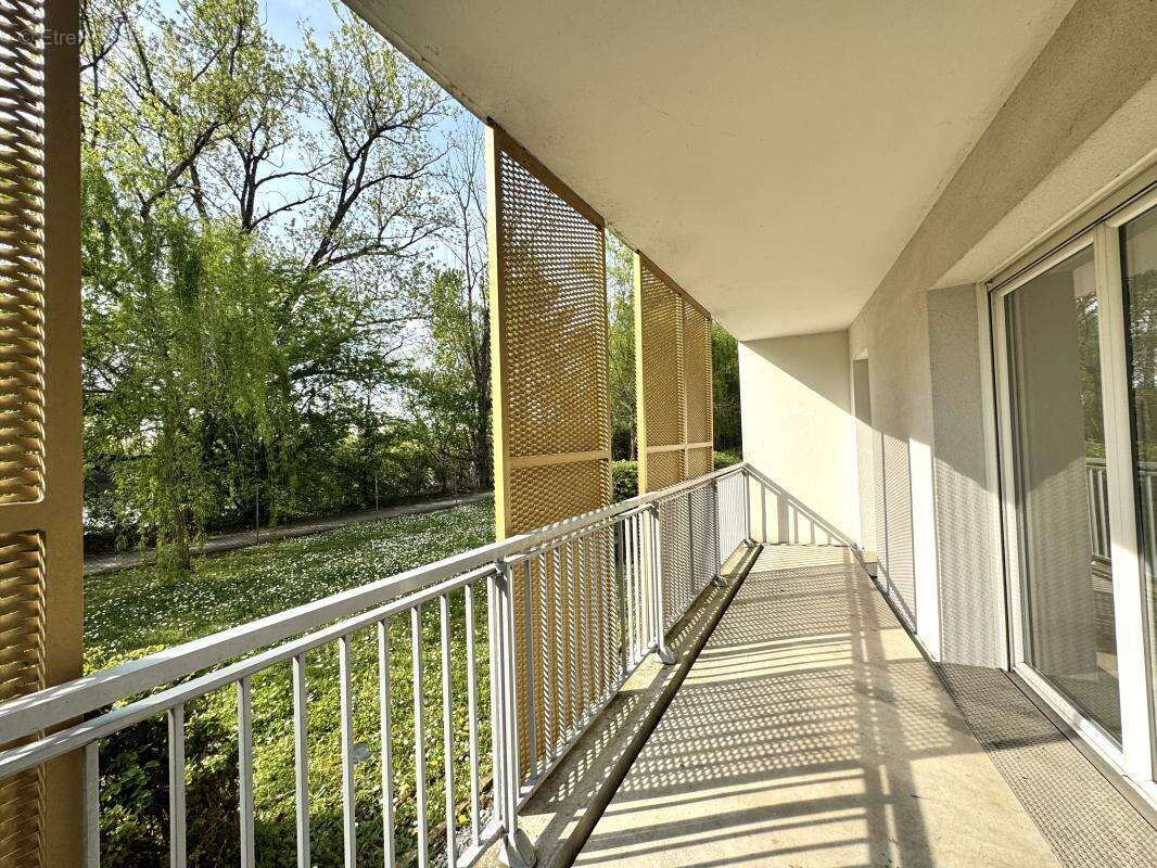 Appartement à VILLENAVE-D'ORNON