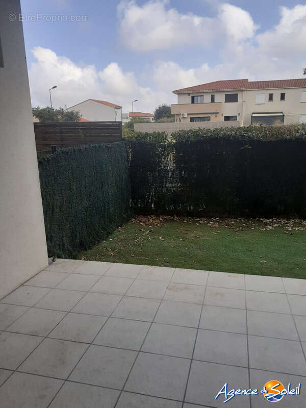 Appartement 56 m² à Theza  - photo 8