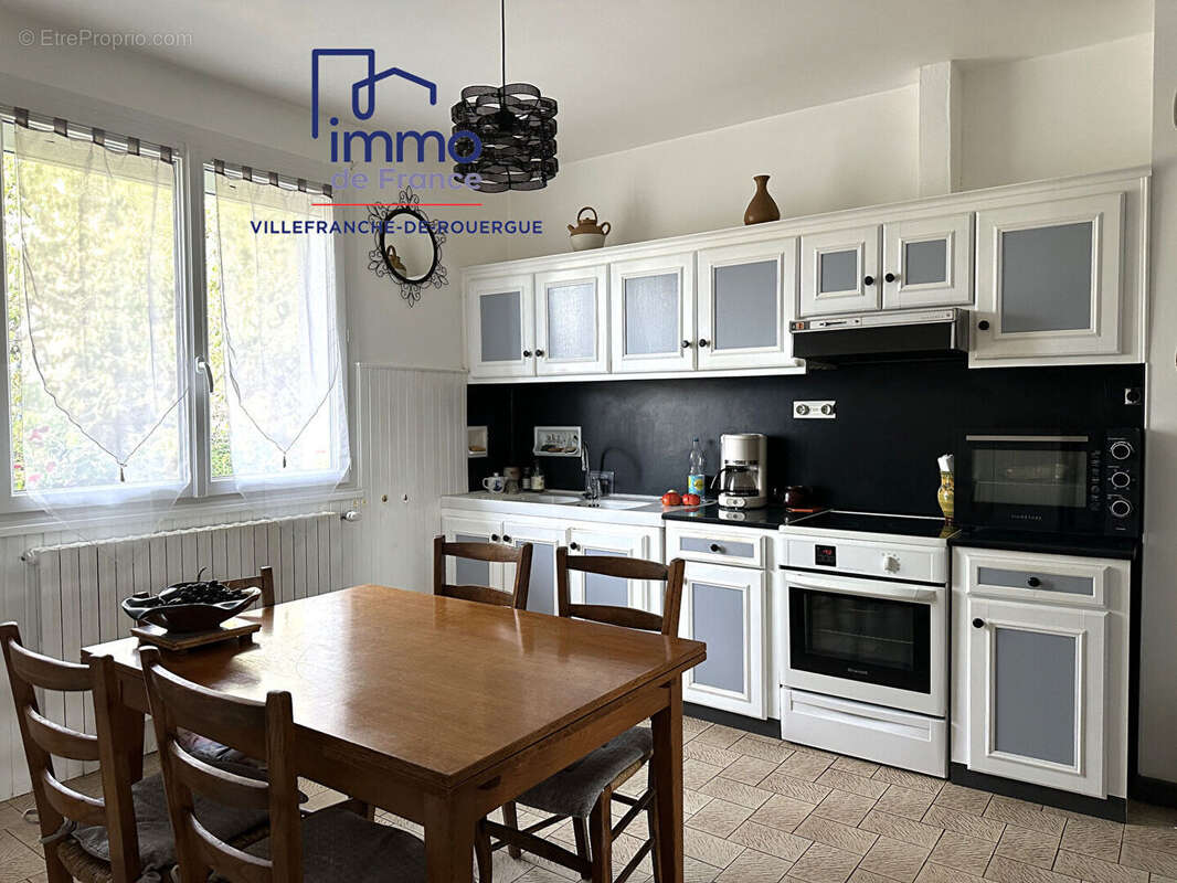 Maison à LA SALVETAT-PEYRALES