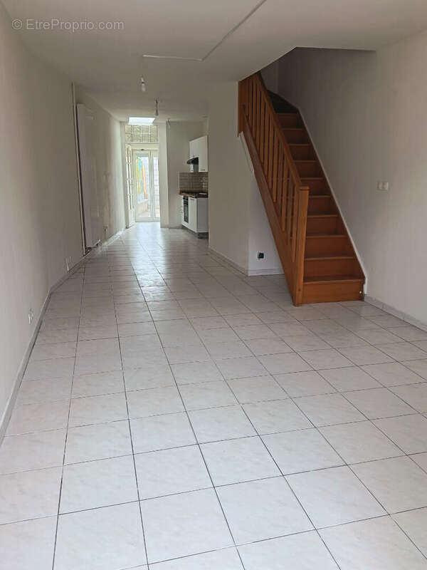 Bohain-en-vermandois (02110) - photo 2