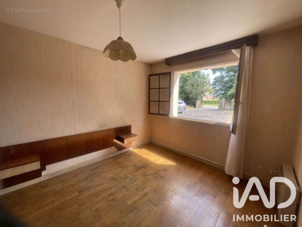 Maison 122 m² à Saint-Vran  - photo 9