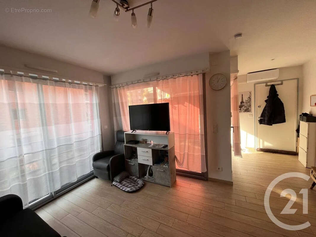 Appartement à ROQUEBRUNE-CAP-MARTIN