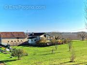 Maison à SERRES-ET-MONTGUYARD