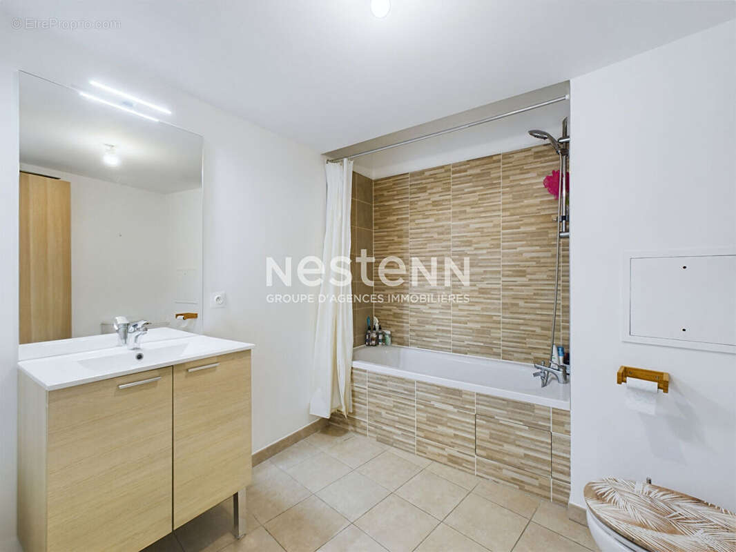 Appartement à VILLENEUVE-LA-GARENNE