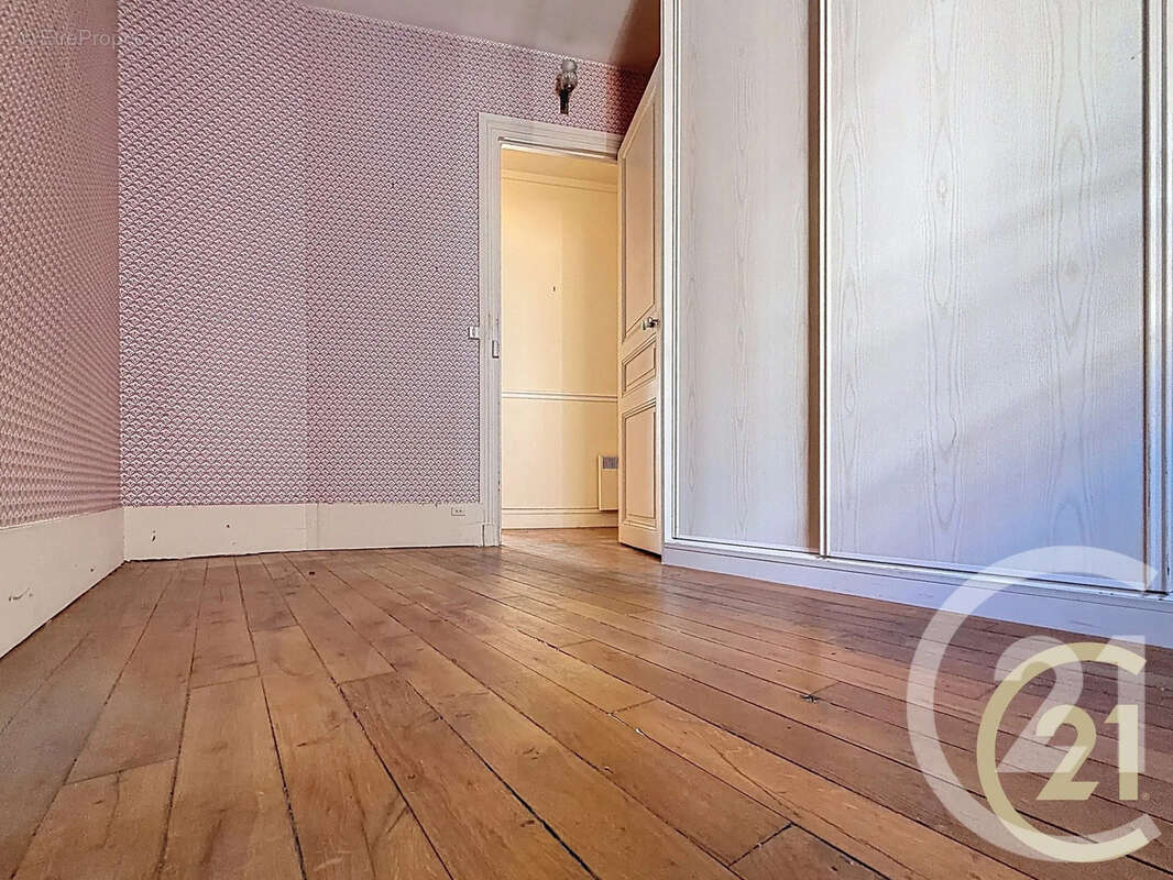 Appartement à PARIS-12E