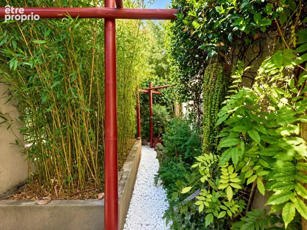 Exclusivité — Villa familiale aux volumes exceptionnels, jardins et studio indépendant — Issy-les-Moulineaux - photo 5