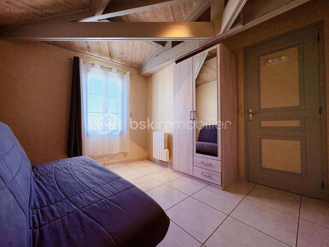 Maison récente 2 chambres avec extérieur – centre-bourg de cozes - photo 7
