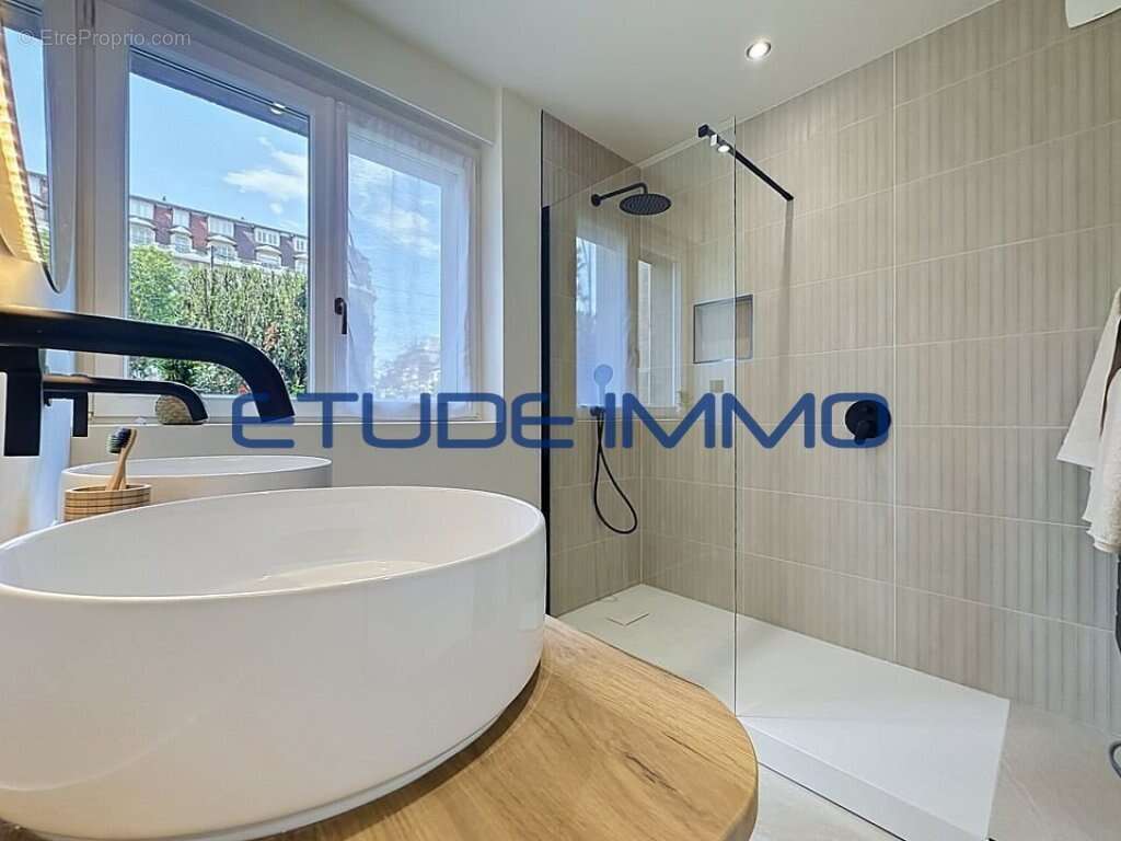 Appartement à LA MADELEINE