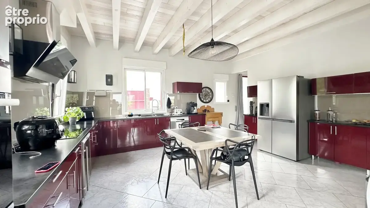 Vue imprenable sur les vallons pour cette superbe villa d'architecte de type t7 de 220 m2 +  sous sol de 110 m2 - photo 15