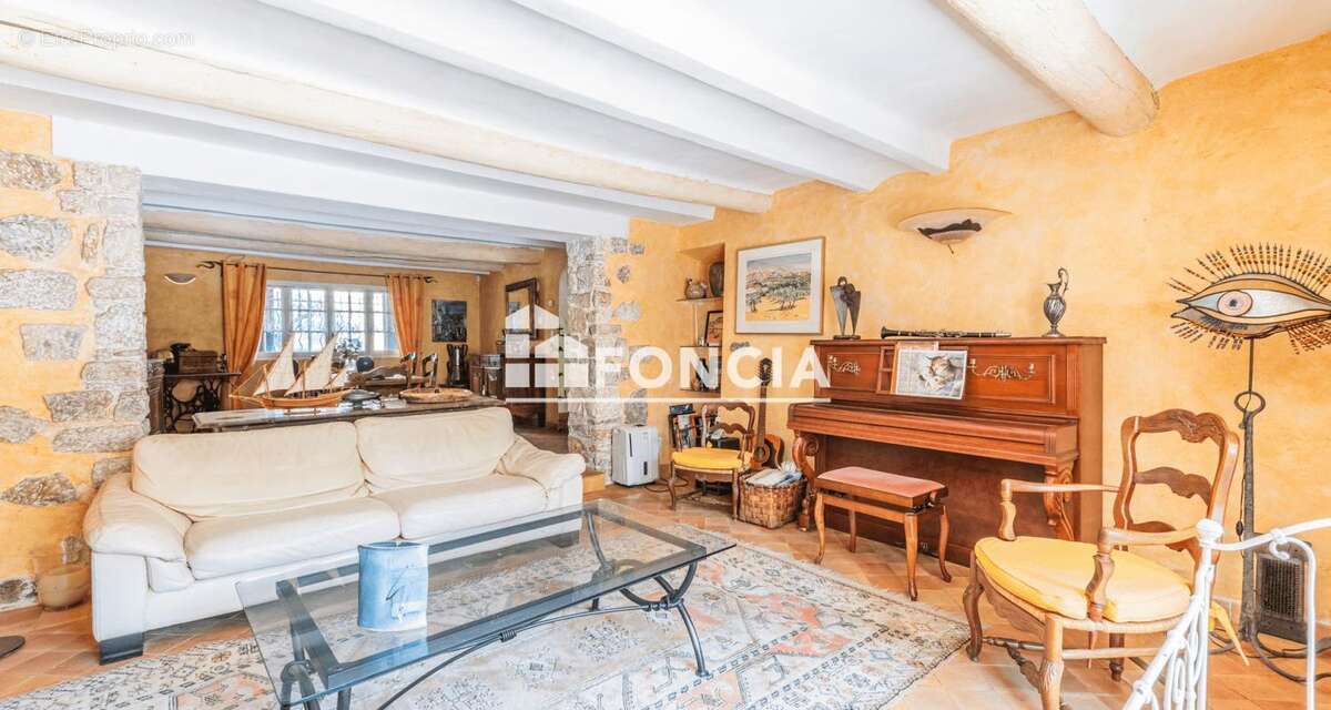 Maison à SIX-FOURS-LES-PLAGES