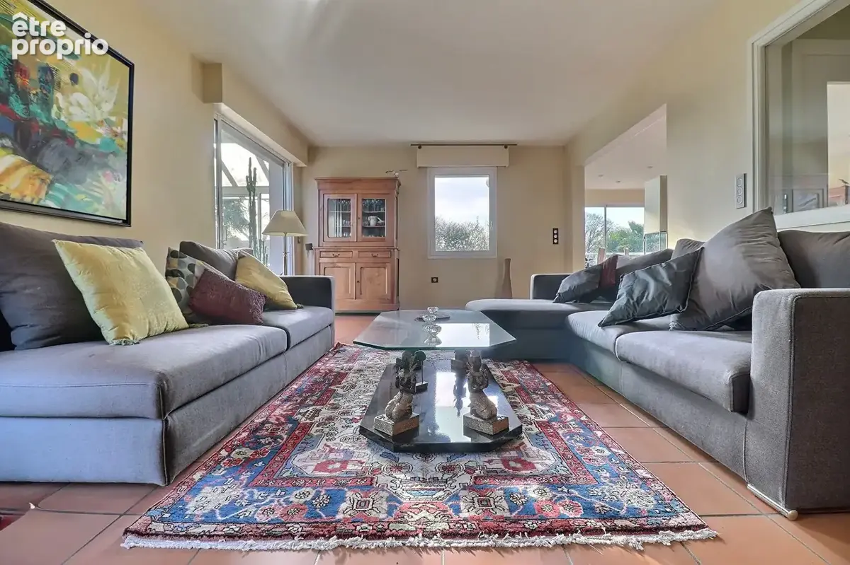 A vendre landerneau maison de 223 m2  5 chambres  sur terrain de 2250 m2 - photo 6