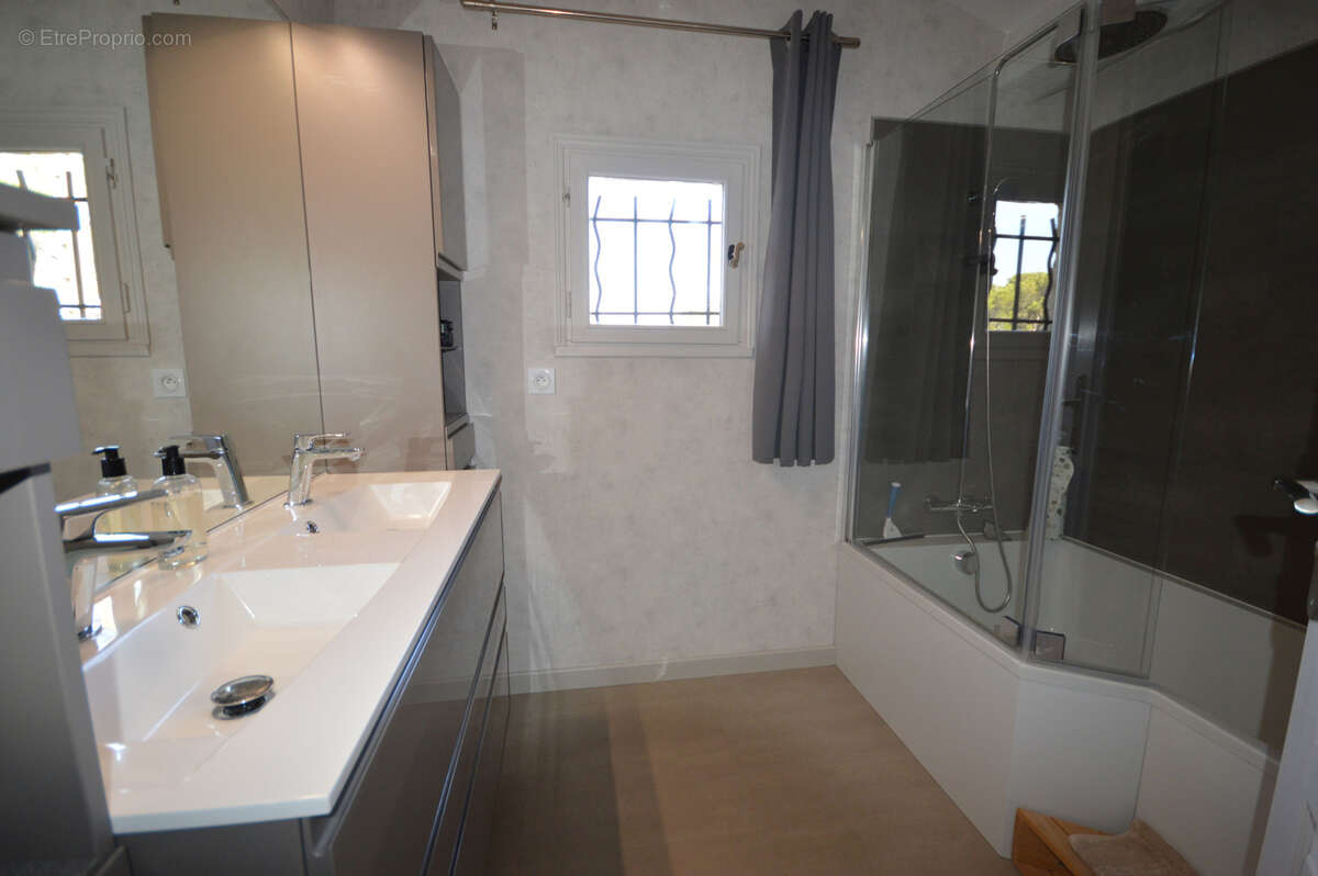 Maison à SAINT-RAPHAEL