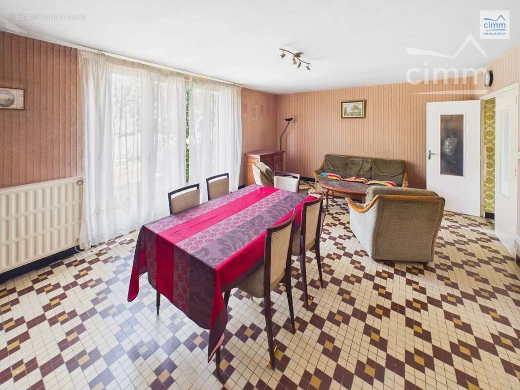 Maison à renover - Fort Potentiel - photo 5