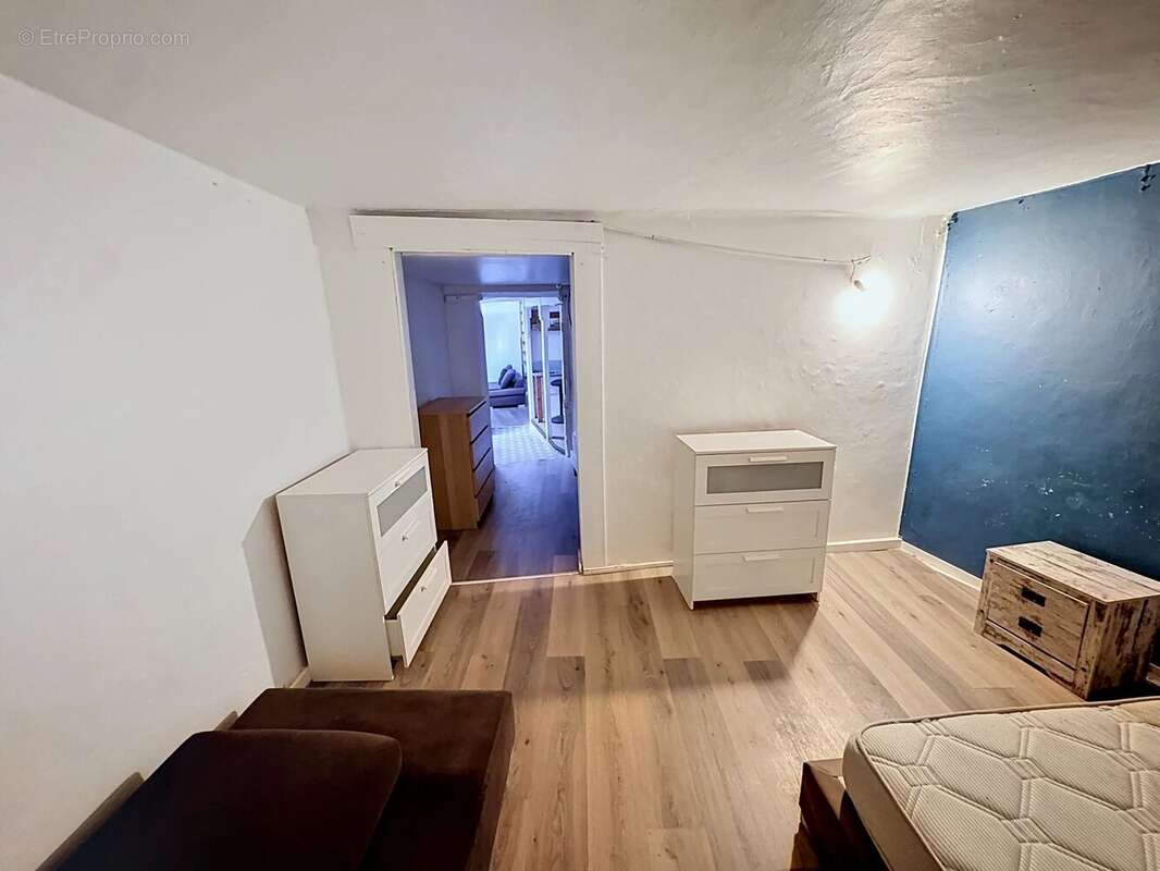Appartement à MARSEILLE-5E