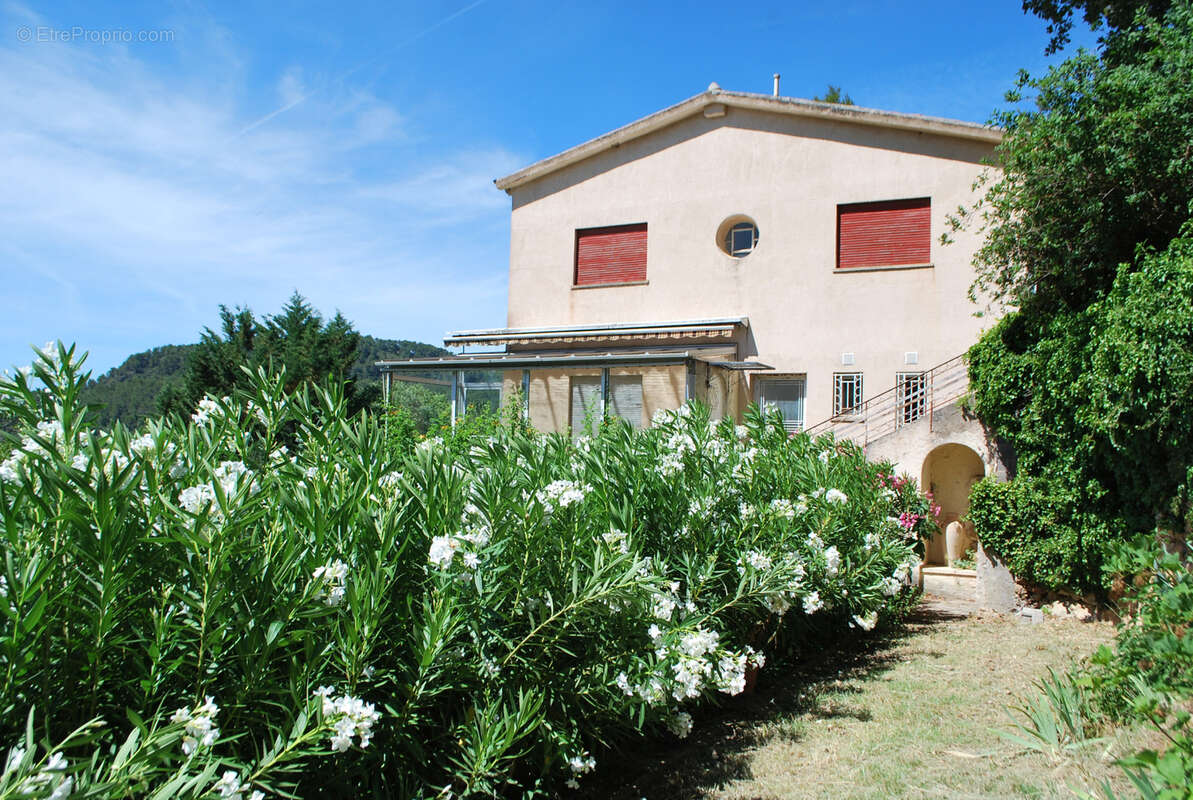 Maison à SALERNES