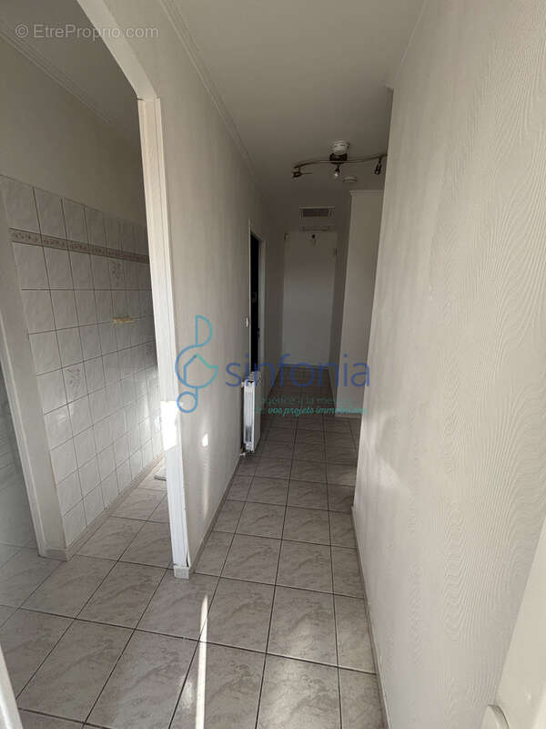 Maison à GALLARGUES-LE-MONTUEUX