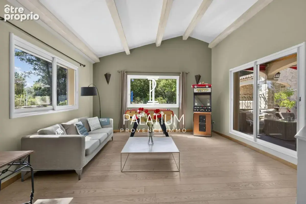 Propriété provençale de 209 m² – Environnement calme et verdoyant, Ventabren - photo 15