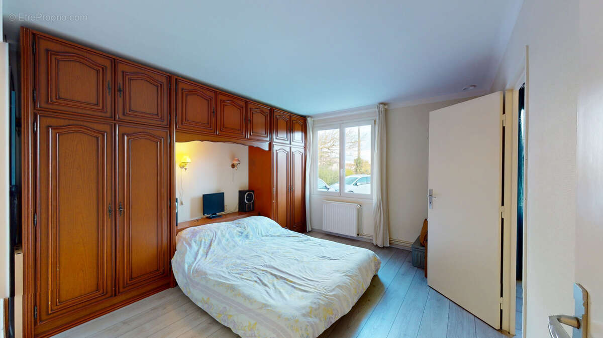 Maison à MONDONVILLE