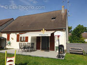Maison à SAINT-LEU-D&#039;ESSERENT