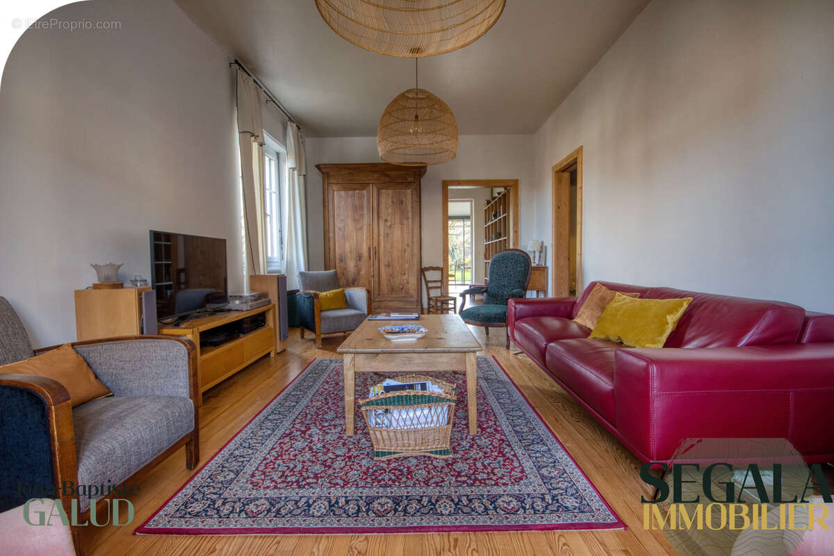 Maison familiale dans le centre ville - photo 10