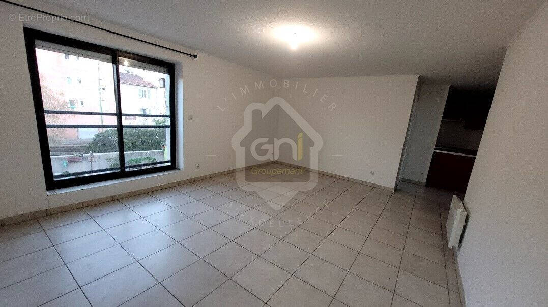 Appartement à FREJUS