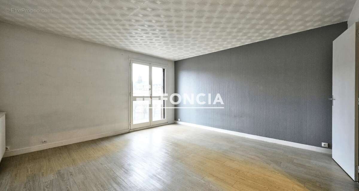 Appartement à SAINT-CYR-L&#039;ECOLE