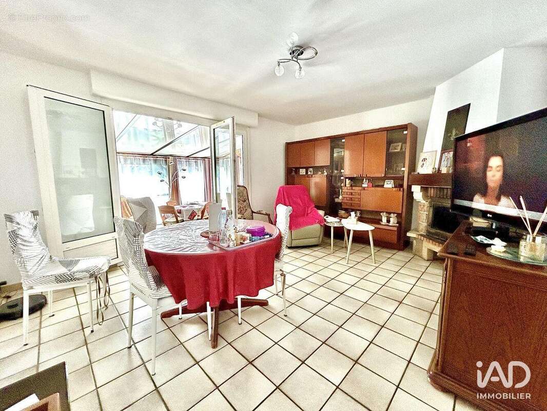 Photo 5 - Maison à SERGINES