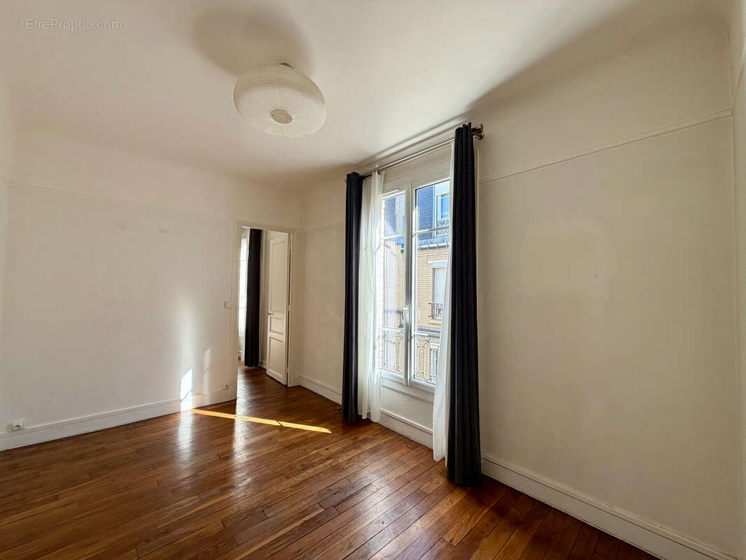 Appartement à PARIS-12E