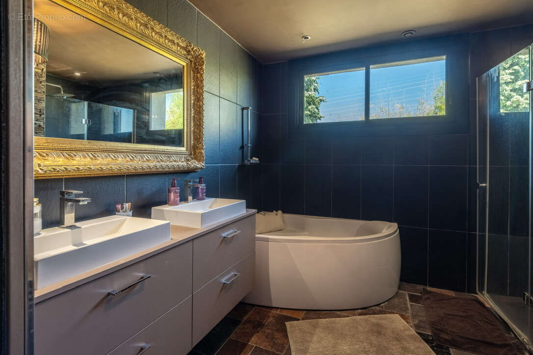 'la source' - vente co-exclusivité, vaugneray, maison 182 m2, 4 chambres, terrain 3300 m2, piscine - photo 23