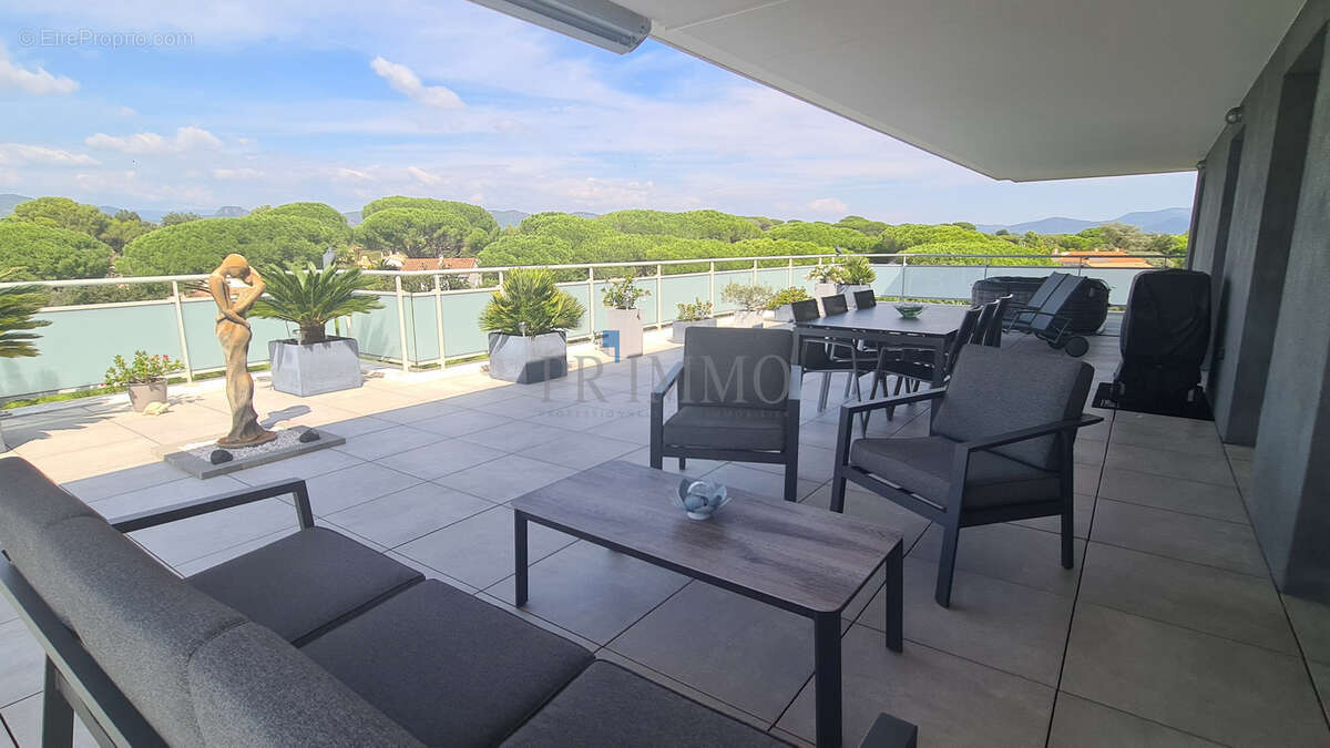Appartement à PUGET-SUR-ARGENS