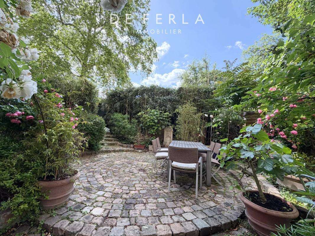 ETOILE/FOCH - Duplex d'exception avec jardin privatif - photo 18