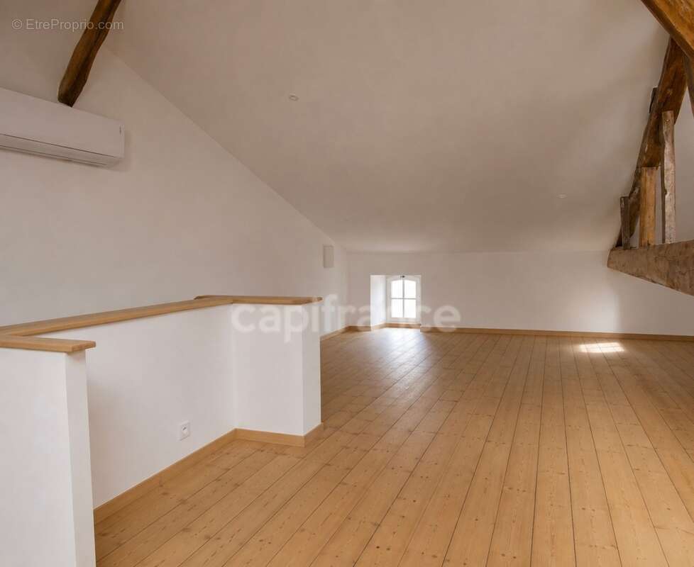 Demeure d'exception au coeur de l'ancienne rue Royale, 6 pièces, 290 m2 avec petit patio  (32) - photo 38