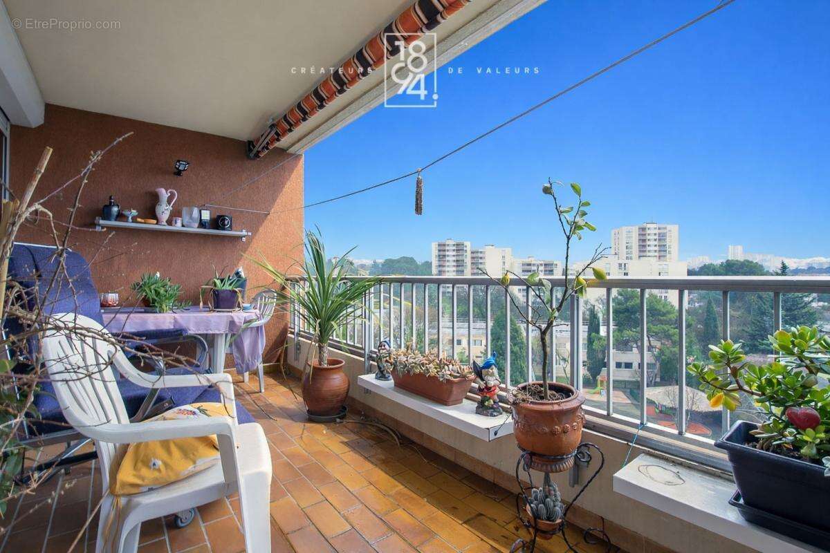 Appartement à MARSEILLE-11E
