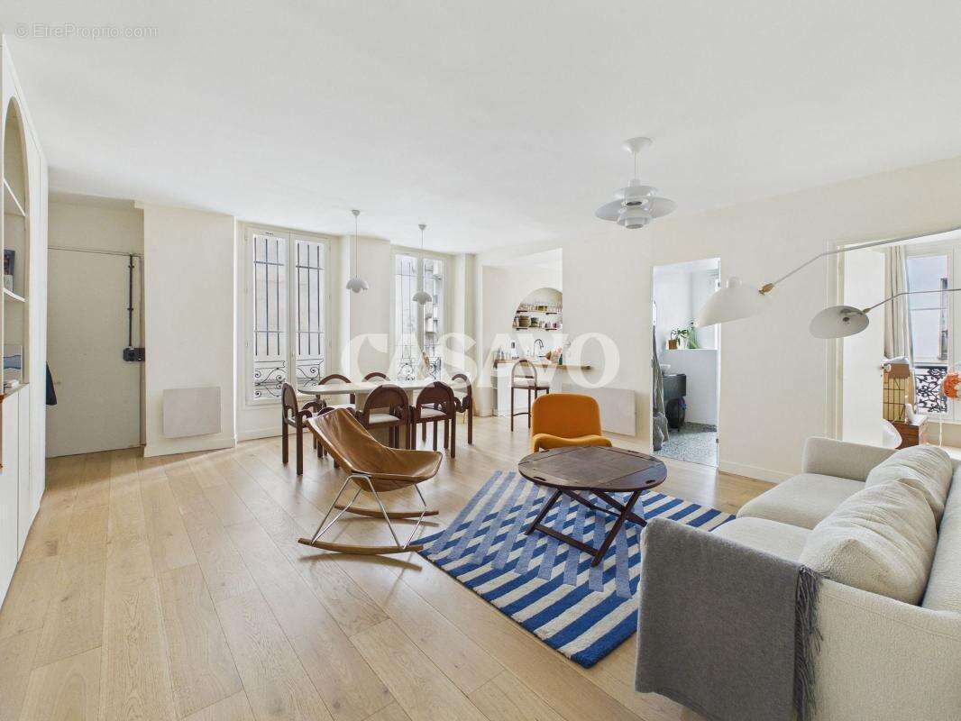 Appartement à PARIS-10E