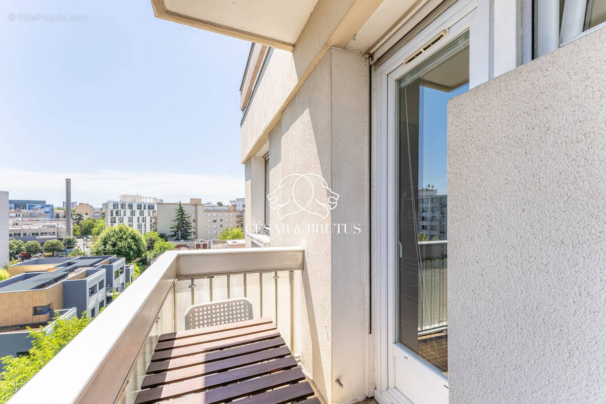 Appartement à LYON-8E