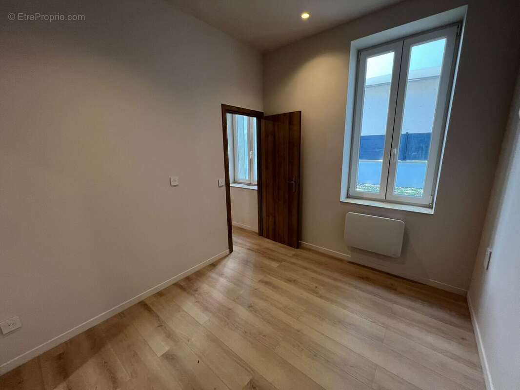 Appartement 25 m² à Marseille-4e  - photo 7