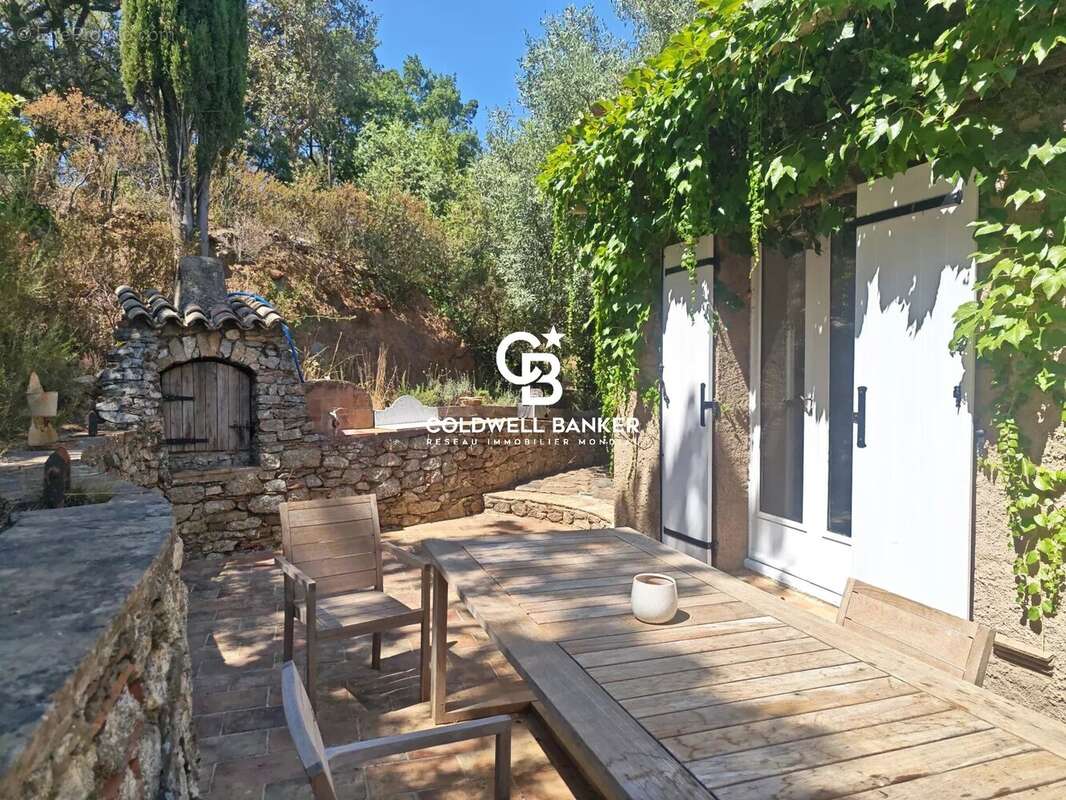 Maison de charme au cœur d’un ancien hameau provençal - photo 18