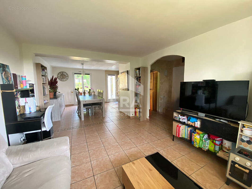 Maison à PLAISIR