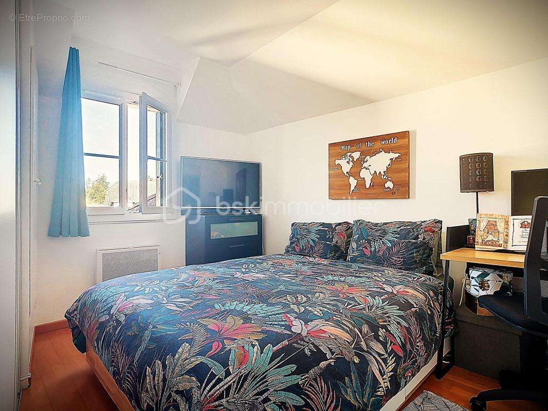 Appartement à BAILLY-ROMAINVILLIERS